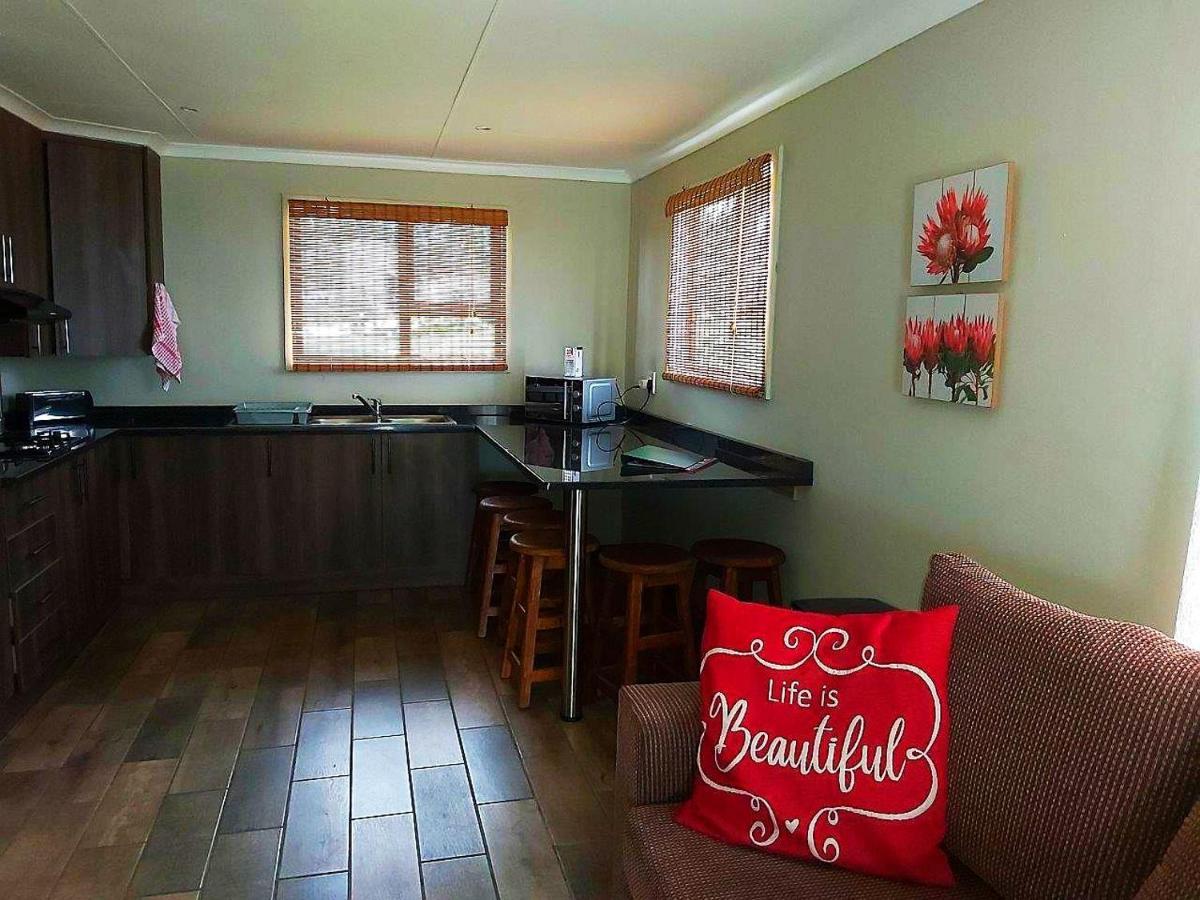 Forest View Cabins Tzaneen Extérieur photo