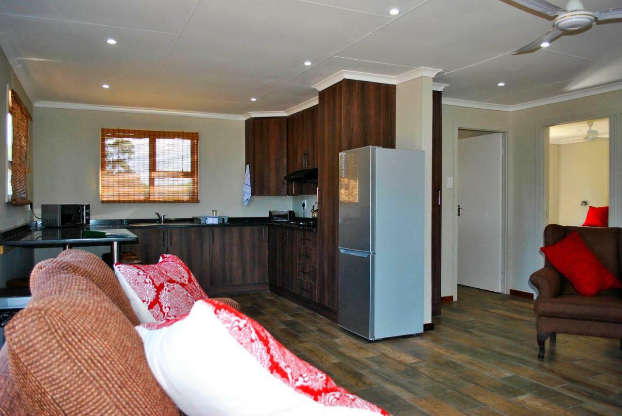Forest View Cabins Tzaneen Extérieur photo